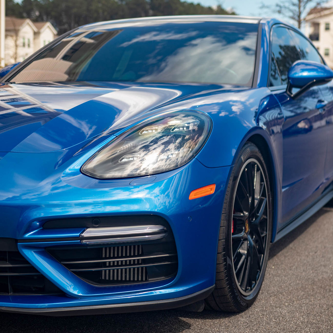 2018 Porsche Panamera - Engine Photo