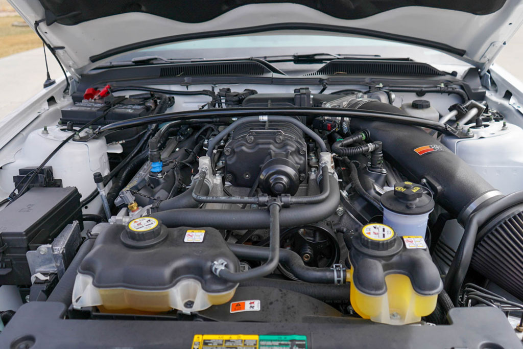 2007 Ford Mustang - Engine Photo