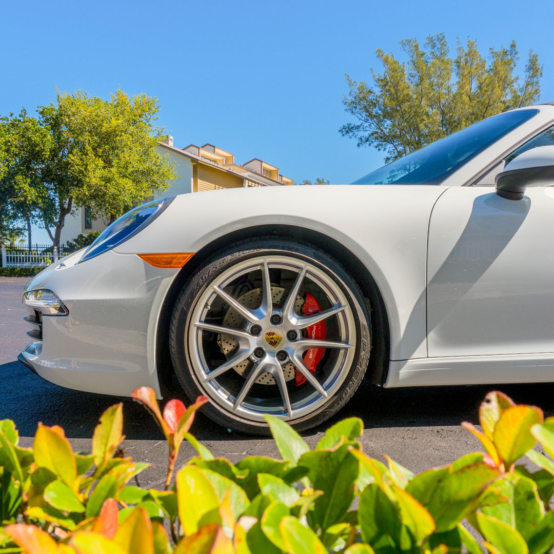 2015 Porsche 911 Carrera S - Engine Photo