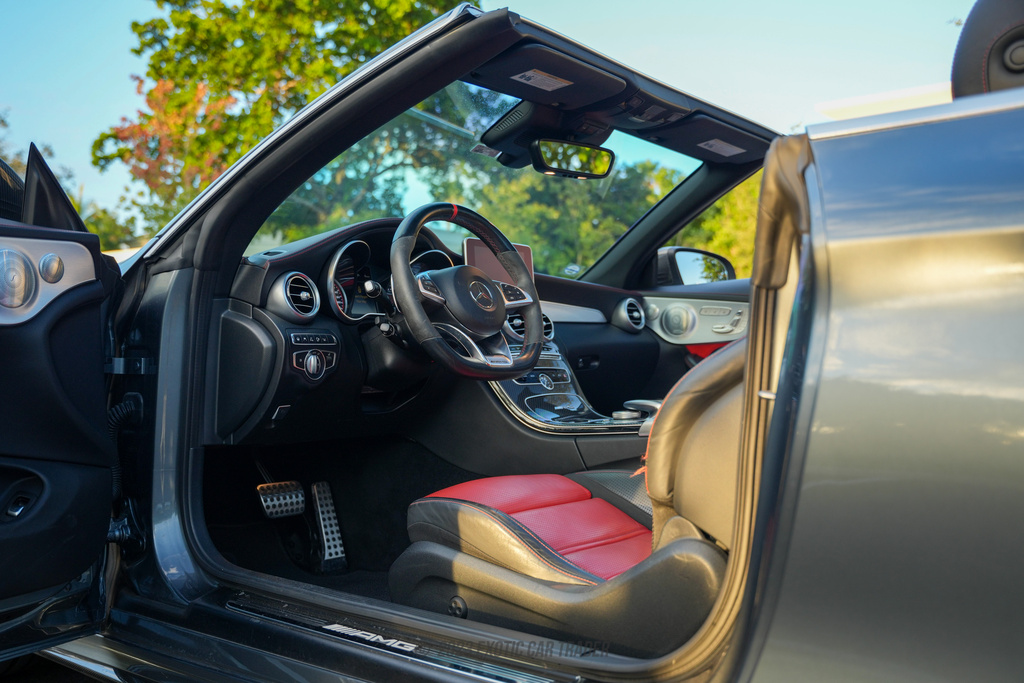 2018 Mercedes-Benz C-Class - Interior Photo