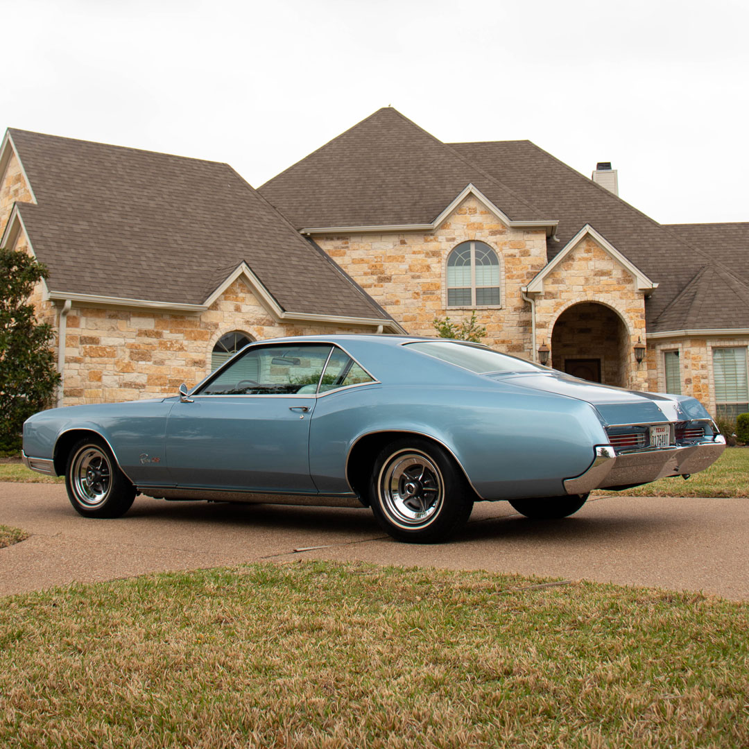 1967 Buick Riviera - Interior Photo
