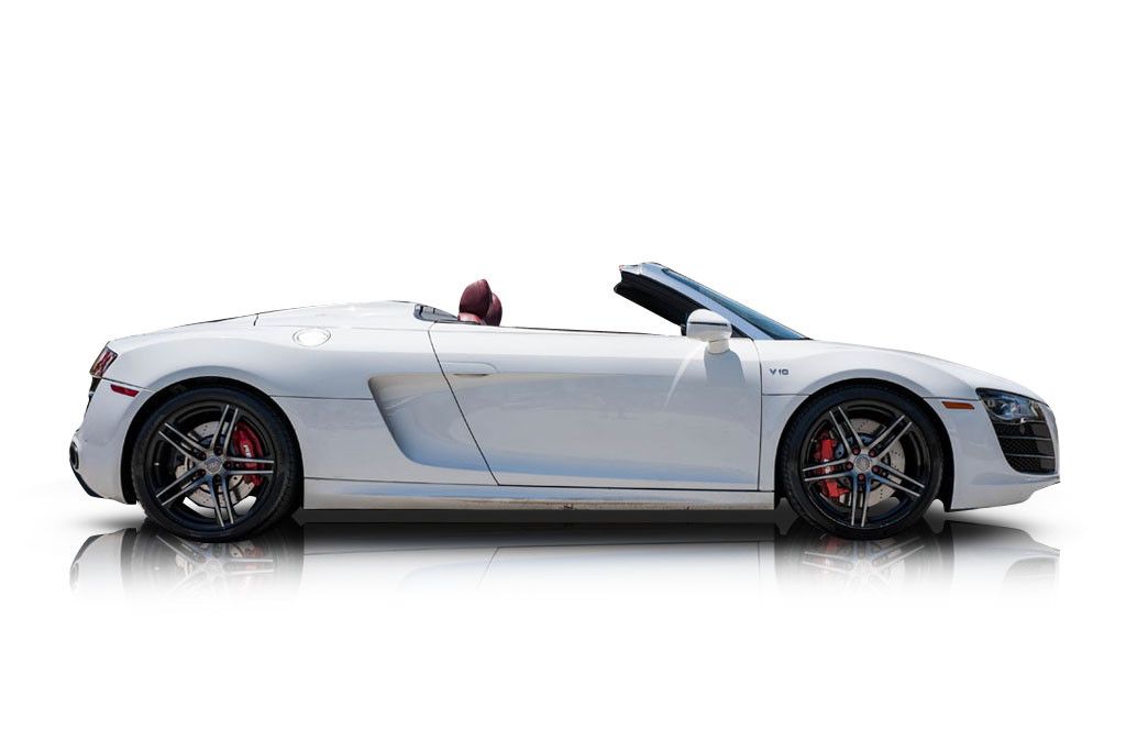 An incredible side shot photo of aAudi R8 that you should buy.