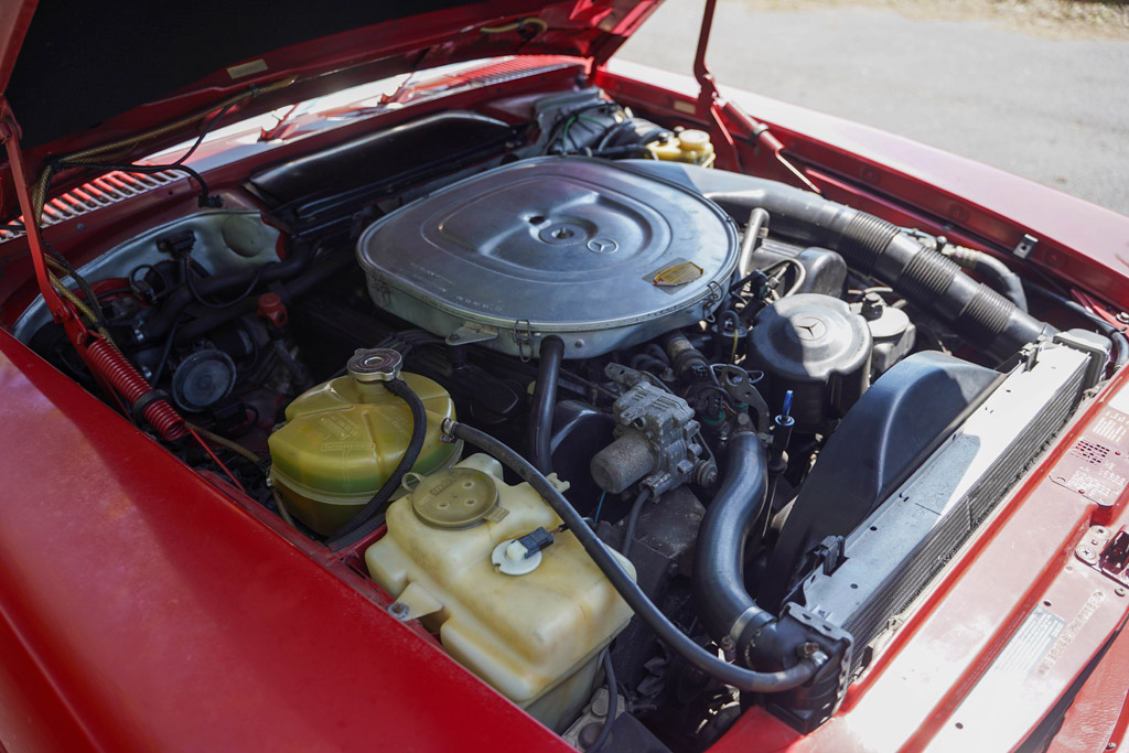 1987 Mercedes-benz 560SL - Engine Photo