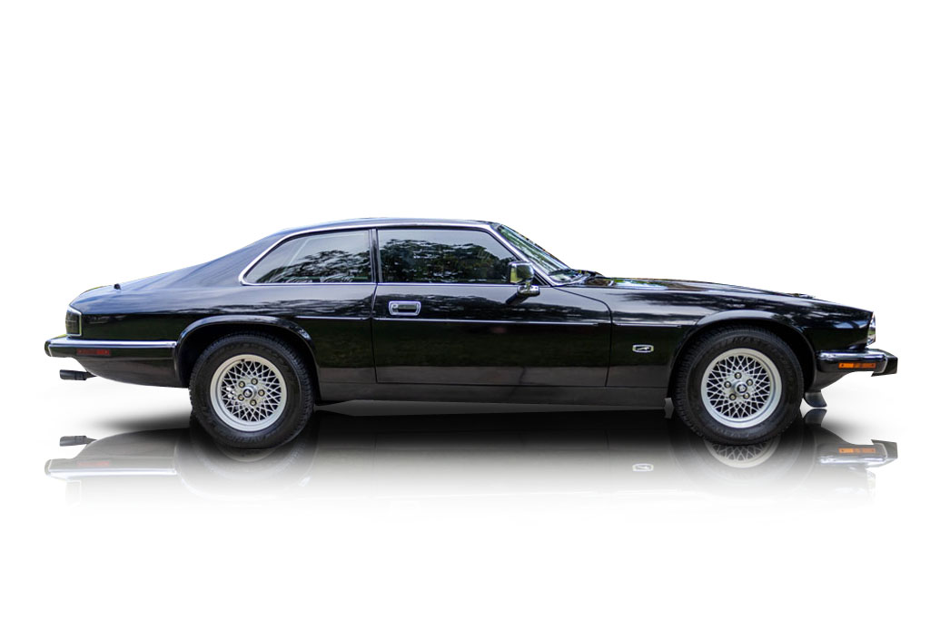 An incredible side shot photo of aJaguar XJS that you should buy.