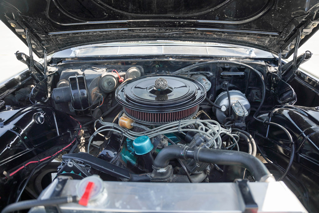 1962 Cadillac  Series 62 - Engine Photo