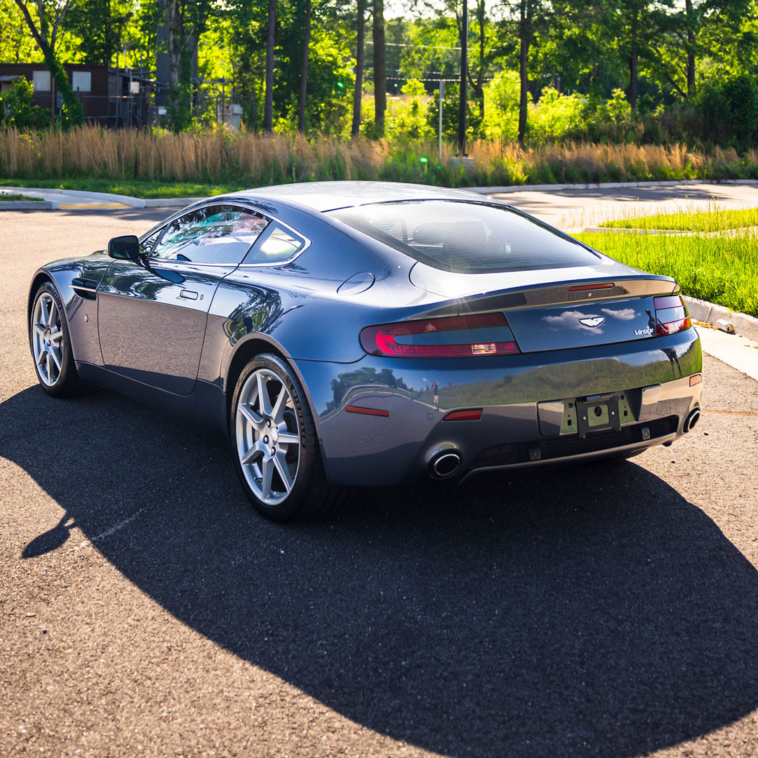 2008 Aston Martin V8 Vantage - Interior Photo