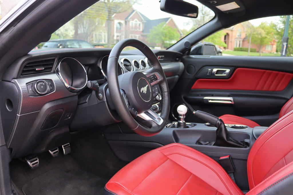 2015 Ford Mustang GT - Interior Photo
