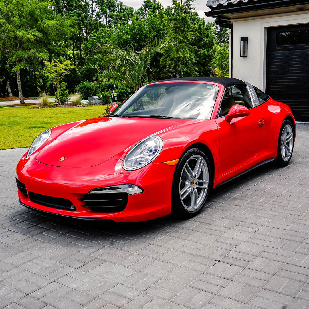 2014 Porsche 911 - Overview Photo