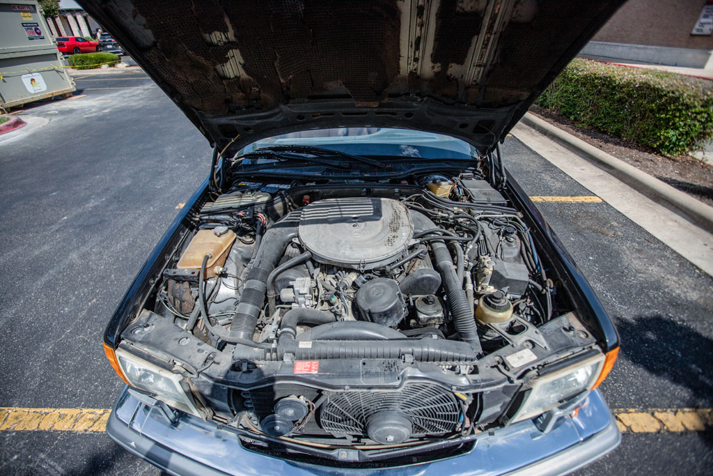 1987 Mercedes-benz 560SEC - Engine Photo