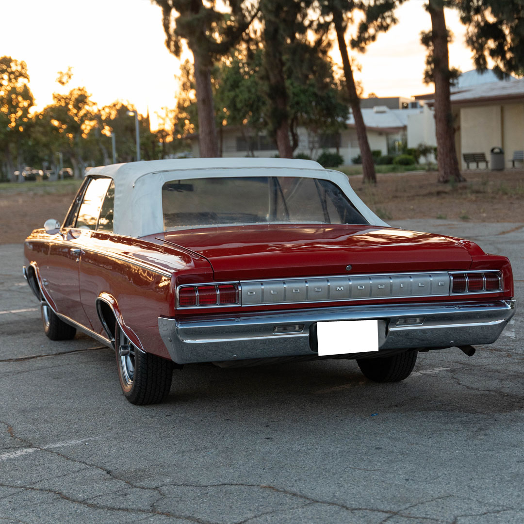1964 Oldsmobile  Cutlass - Interior Photo