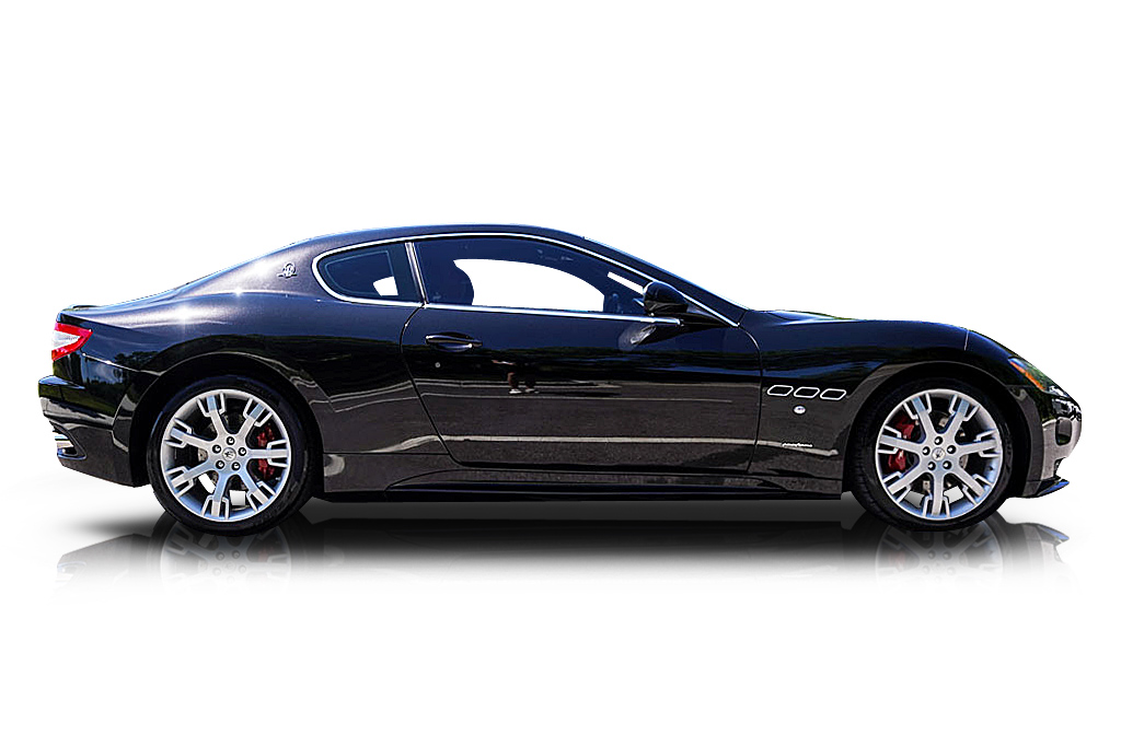 An incredible side shot photo of aMaserati GranTurismo that you should buy.