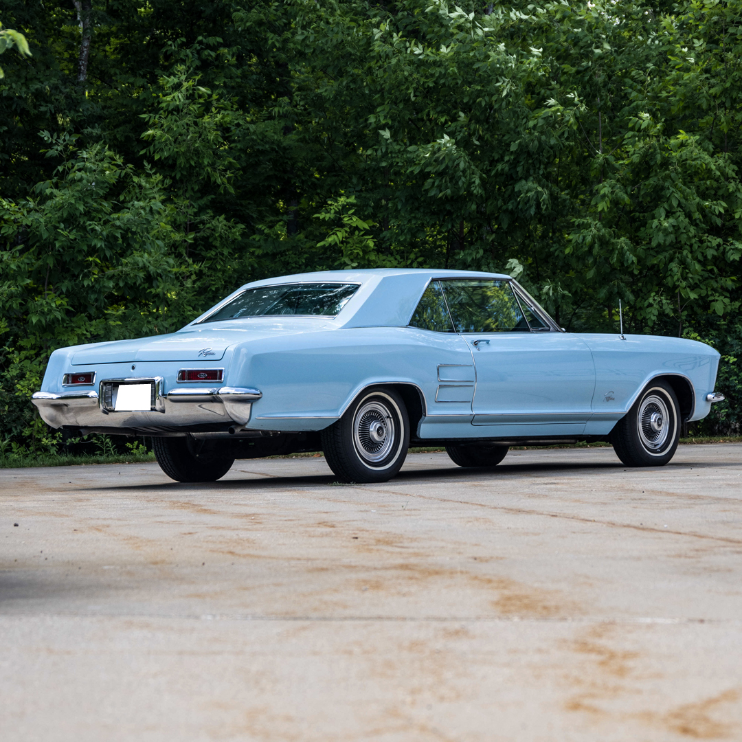 1964 Buick Riviera - Interior Photo