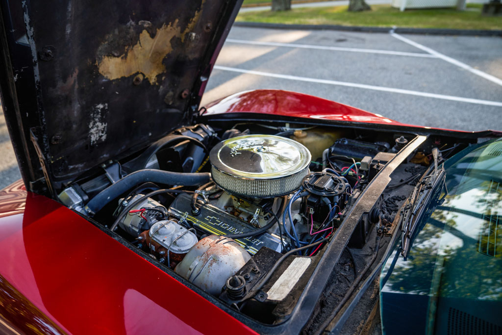 1976 Chevrolet Corvette - Engine Photo
