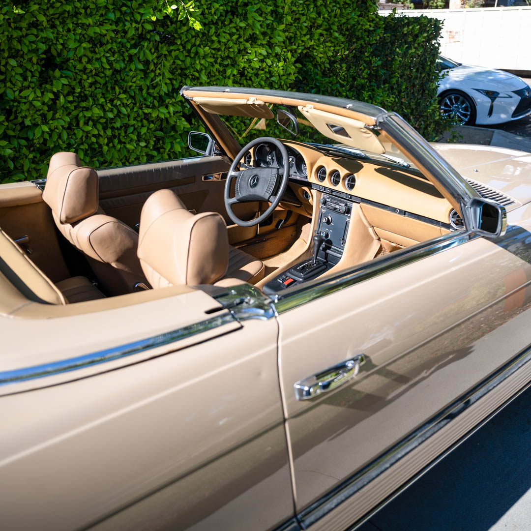 1975 Mercedes Benz 450SL - Interior Photo