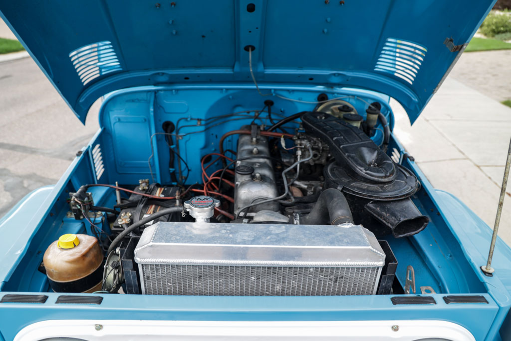 1977 Toyota Land Cruiser - Engine Photo