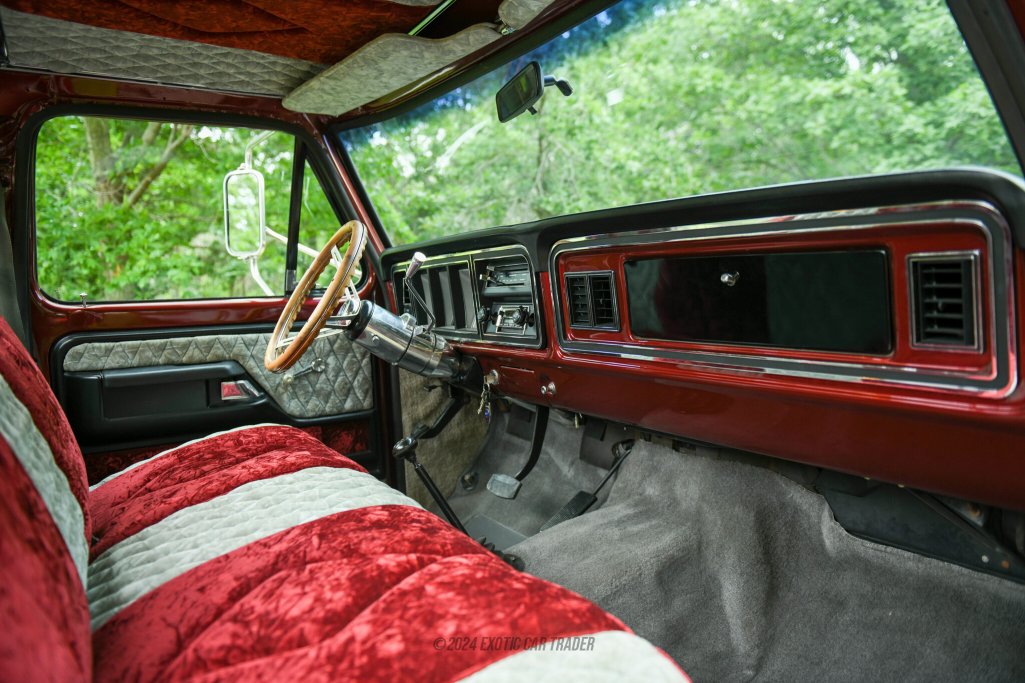 1976 Ford F-250 - Interior Photo