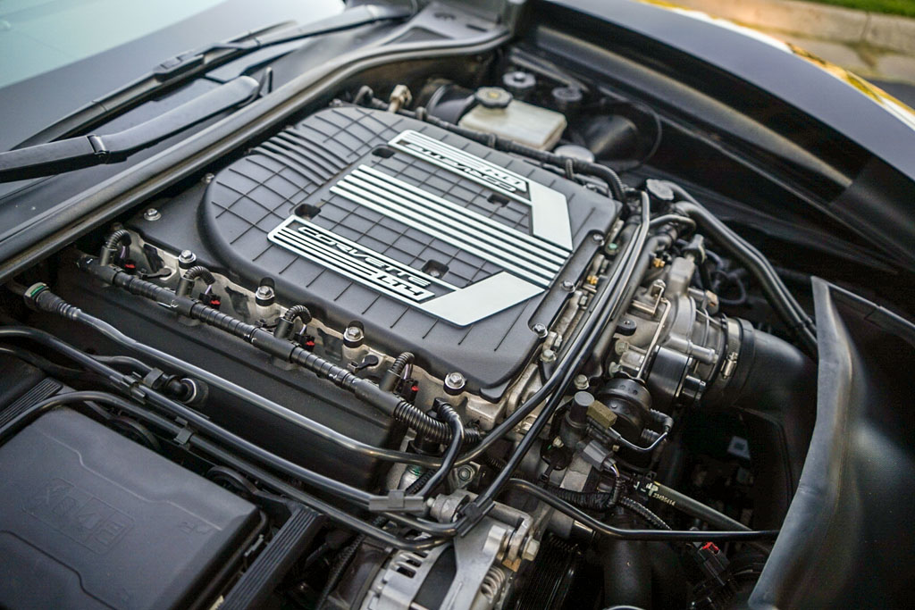 2016 Chevrolet Corvette - Engine Photo
