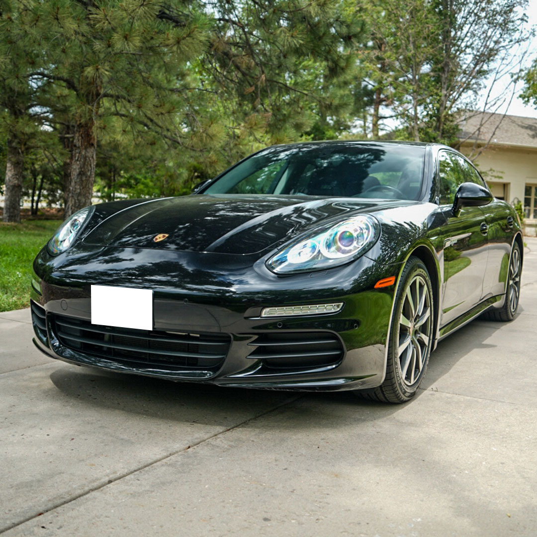 2014 Porsche Panamera - Overview Photo