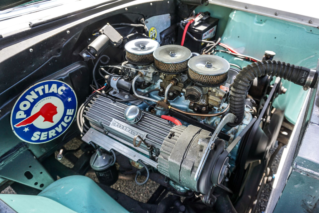 1956 Pontiac Chieftan - Engine Photo