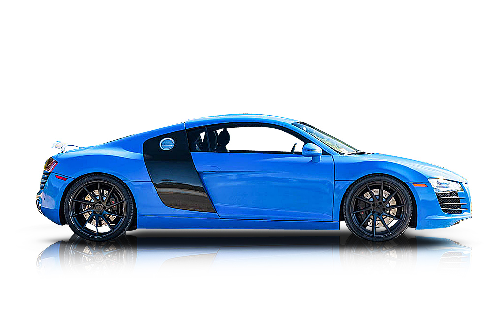 An incredible side shot photo of aAudi R8 that you should buy.