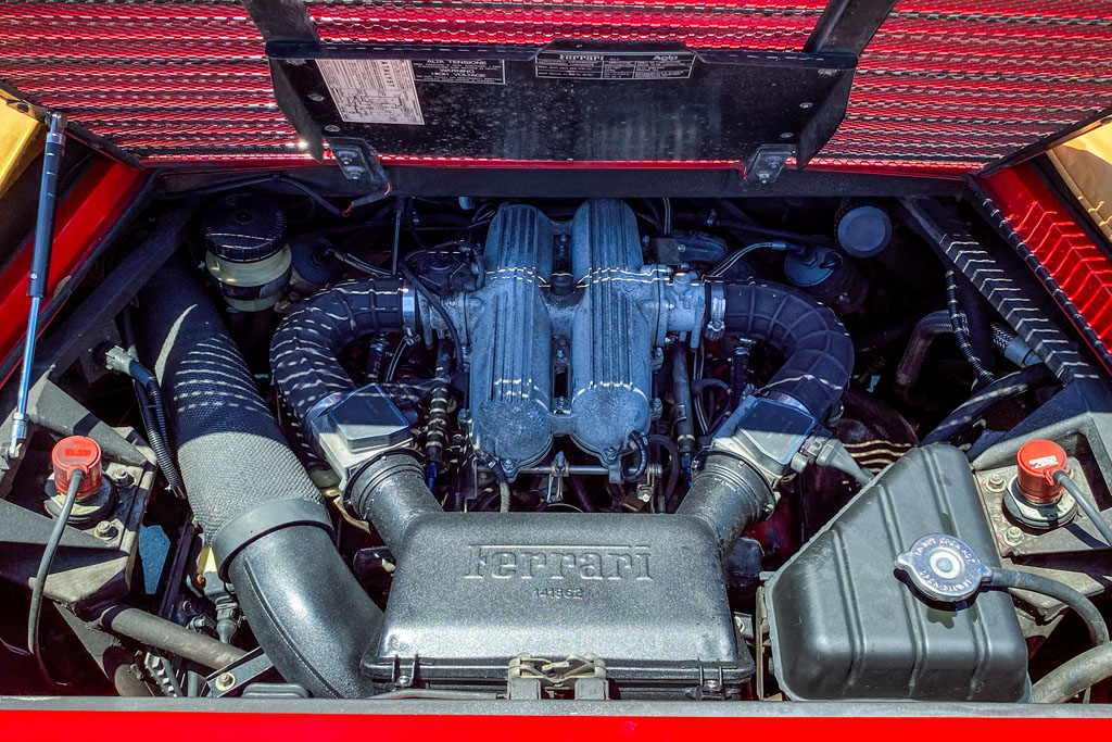 1989 Ferrari Mondial T  - Engine Photo