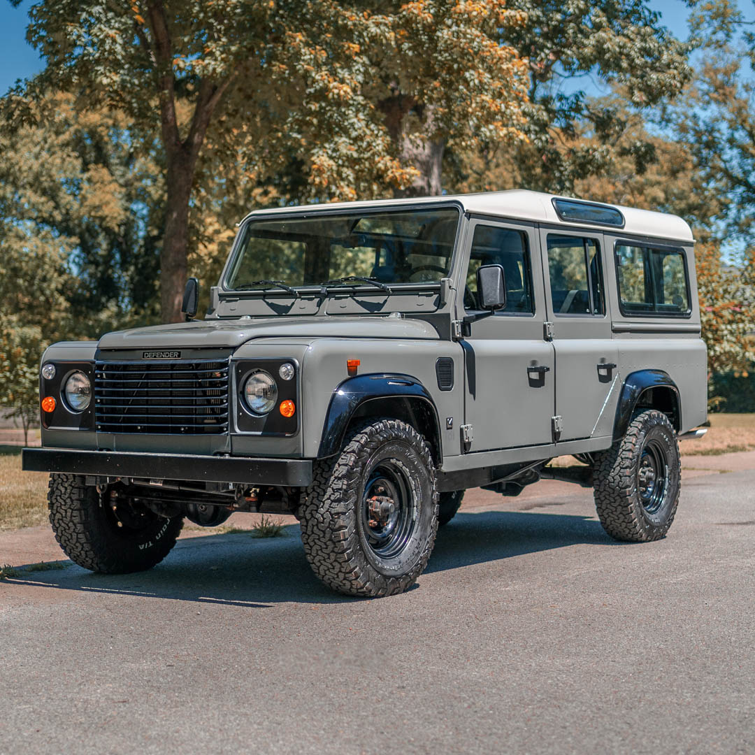 1991 Land Rover Defender 110 - Overview Photo