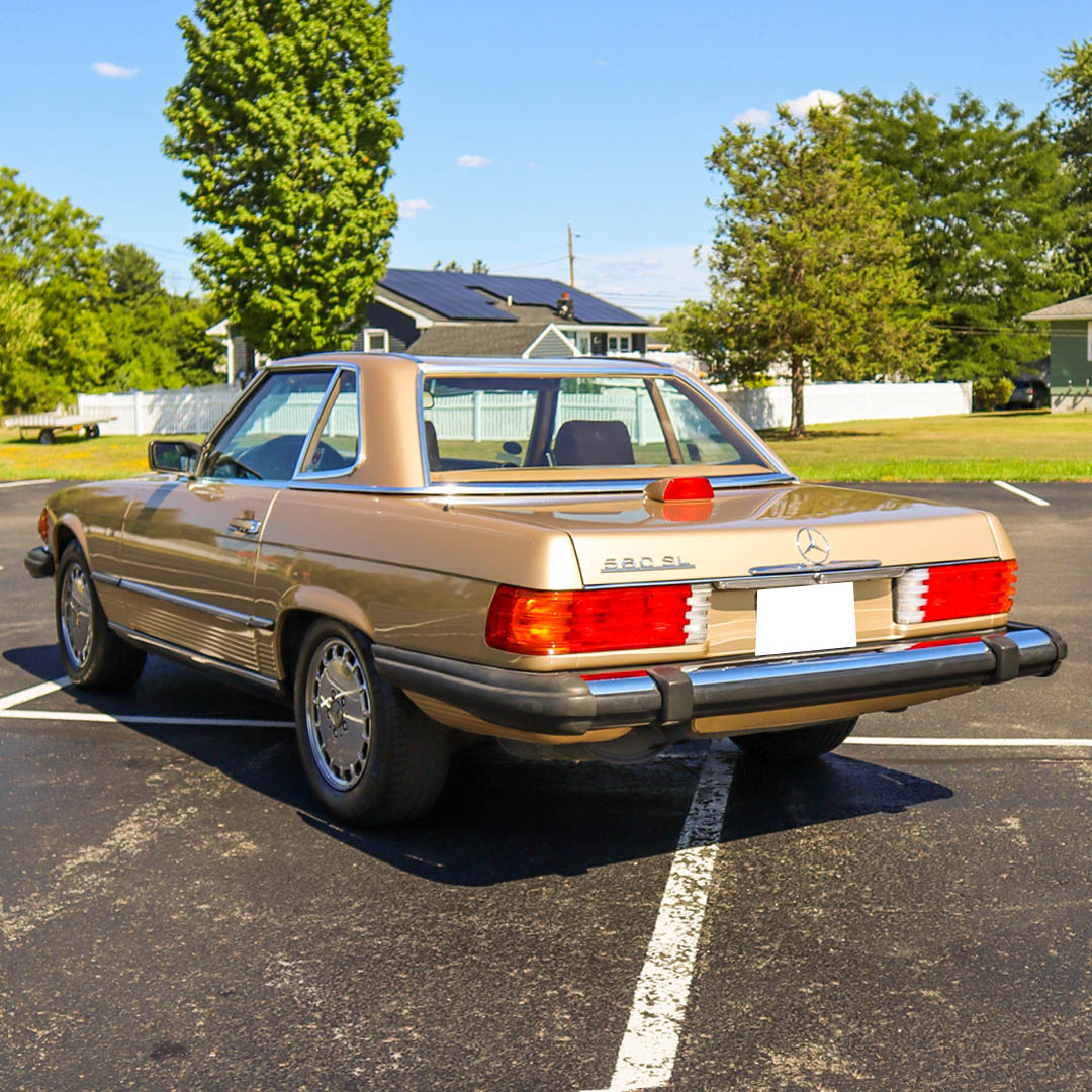 1987 Mercedes Benz 560 - Interior Photo