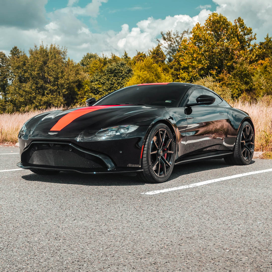 2019 Aston Martin Vantage - Overview Photo