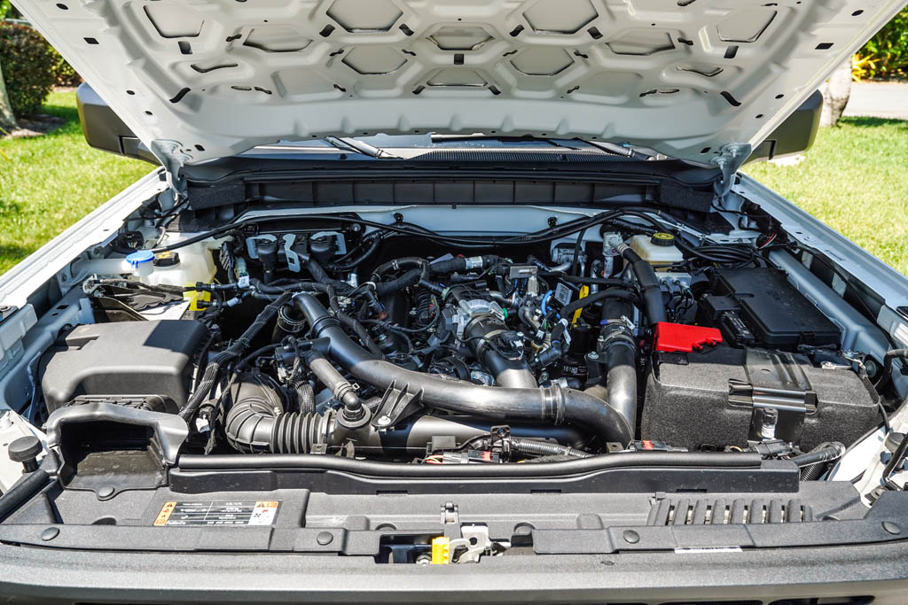 2022 Ford Bronco - Engine Photo