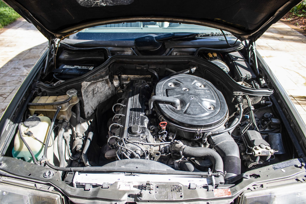 1988 Mercedes  300CE - Engine Photo