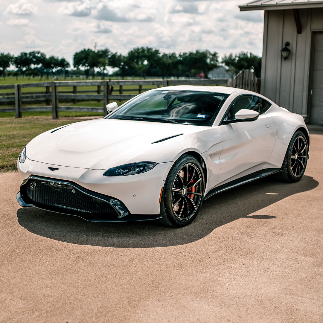 2021 Aston Martin Vantage - Overview Photo