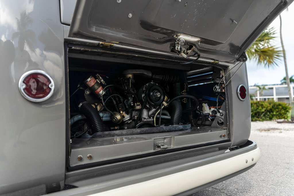 1961 Volkswagen Vanagon - Engine Photo
