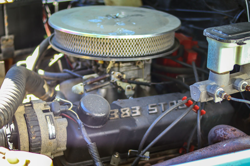 1976 Toyota  FJ40 - Engine Photo