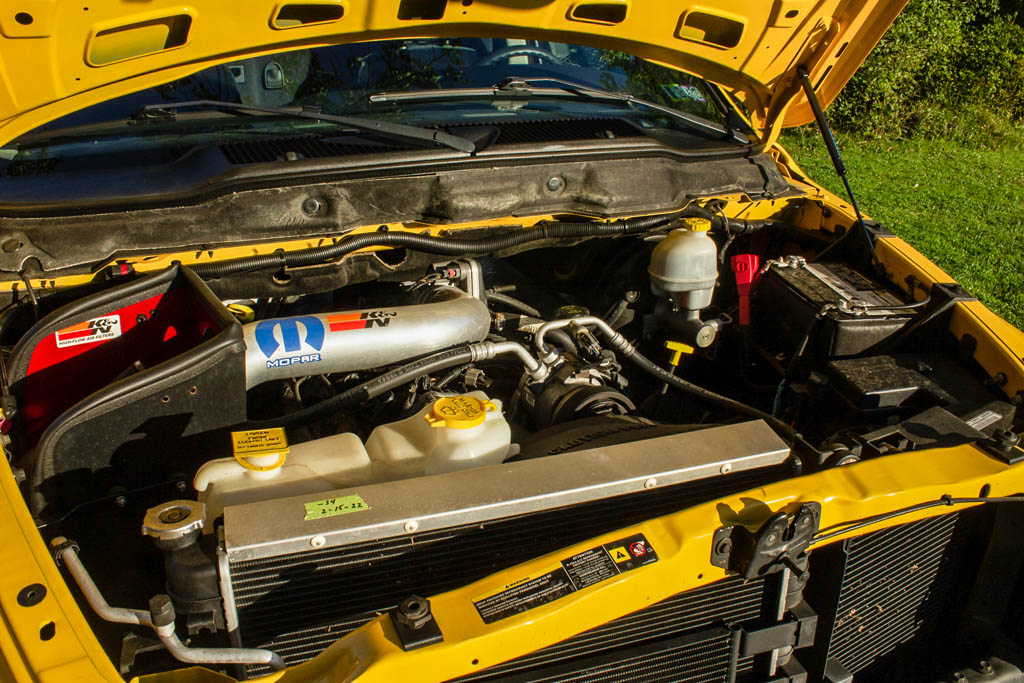 2005 Dodge Ram - Engine Photo