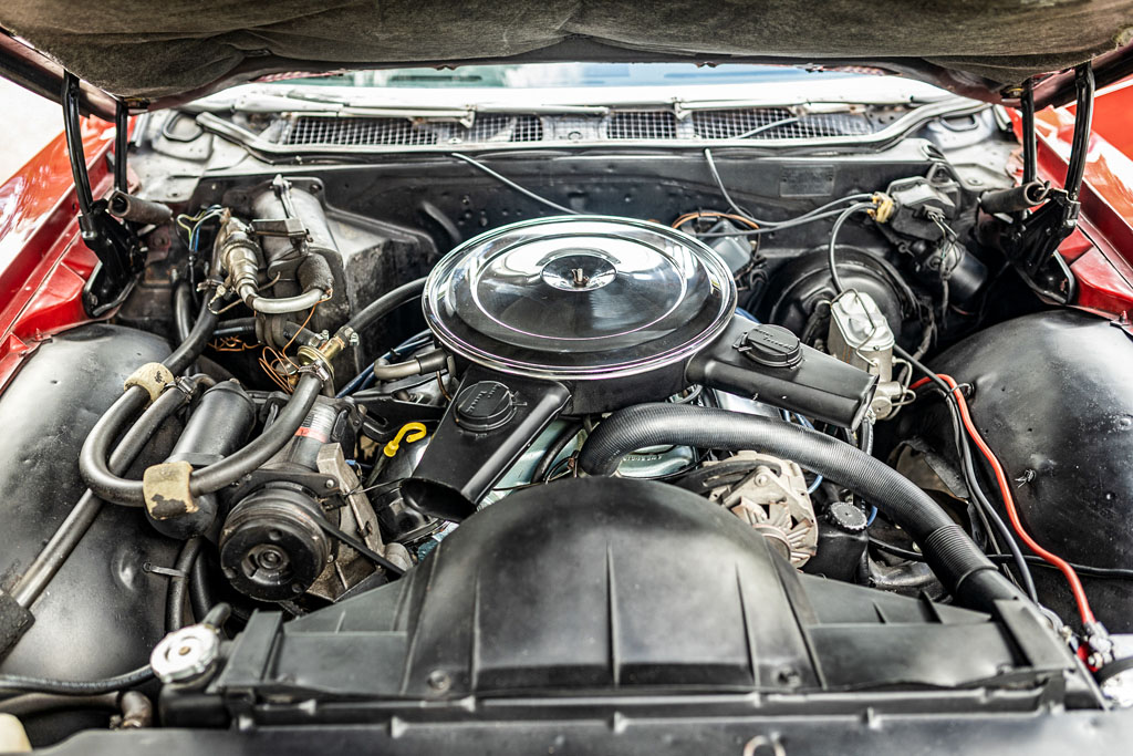 1969 Pontiac  Bonneville  - Engine Photo