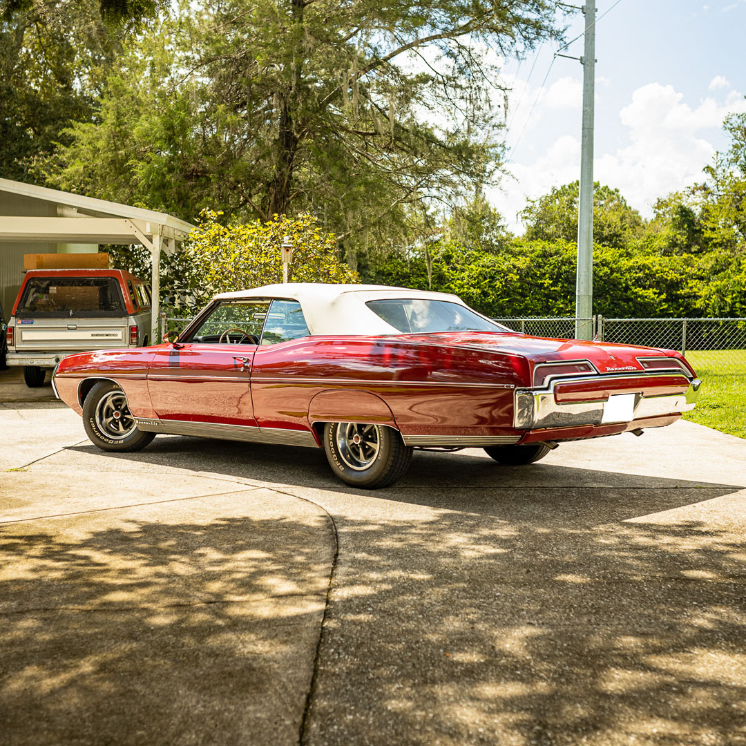 1969 Pontiac  Bonneville  - Interior Photo