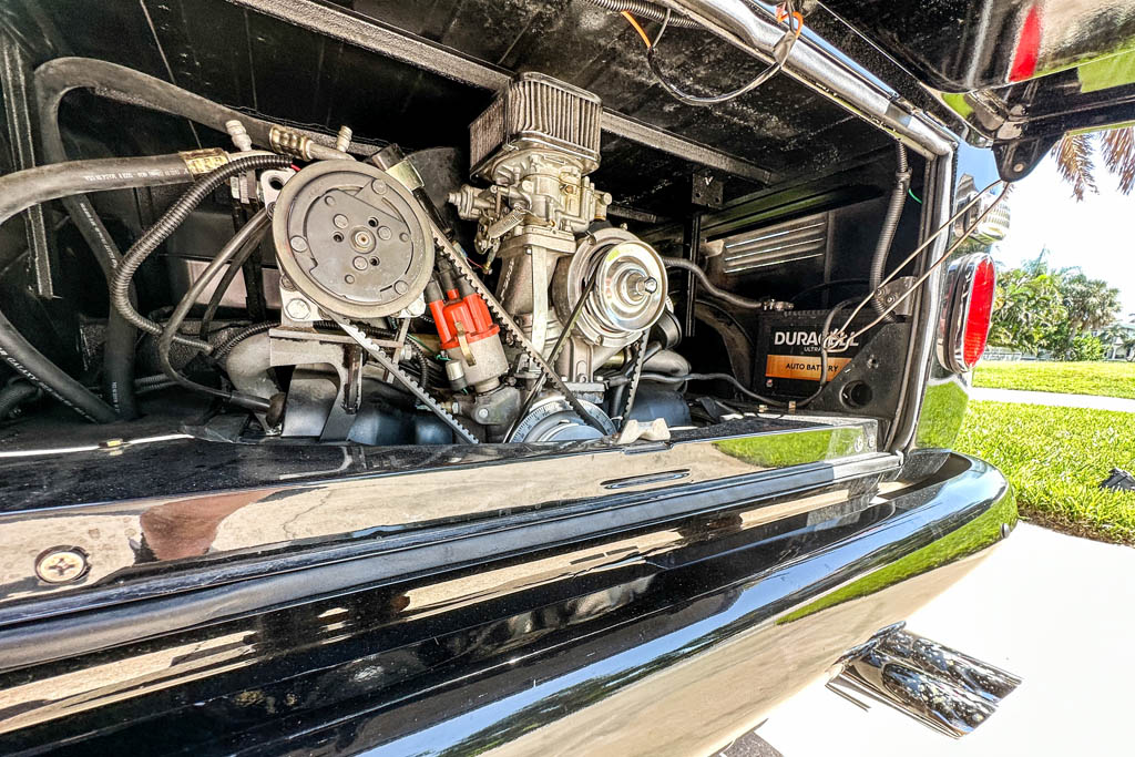 1967 Volkswagen Bus - Engine Photo
