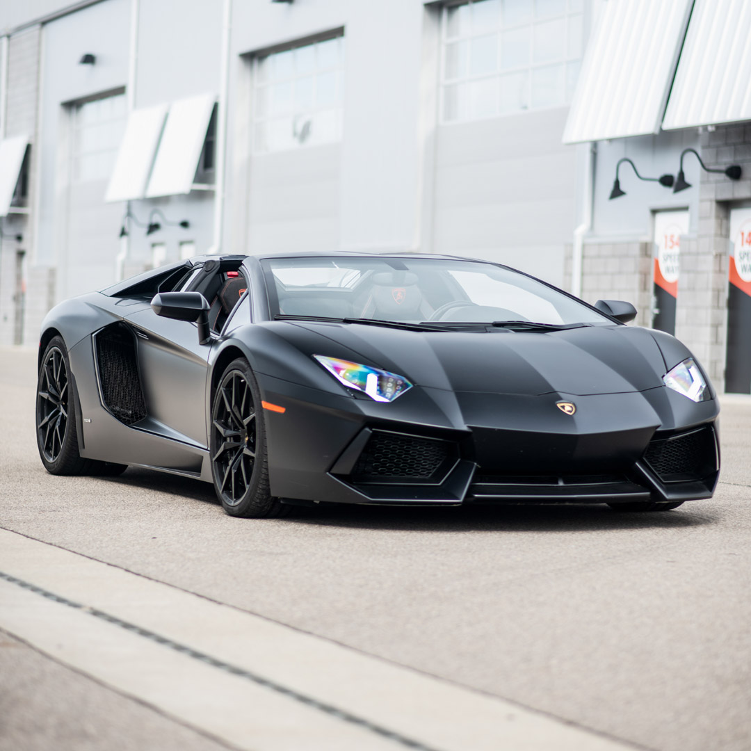 2015 Lamborghini Aventador - Overview Photo