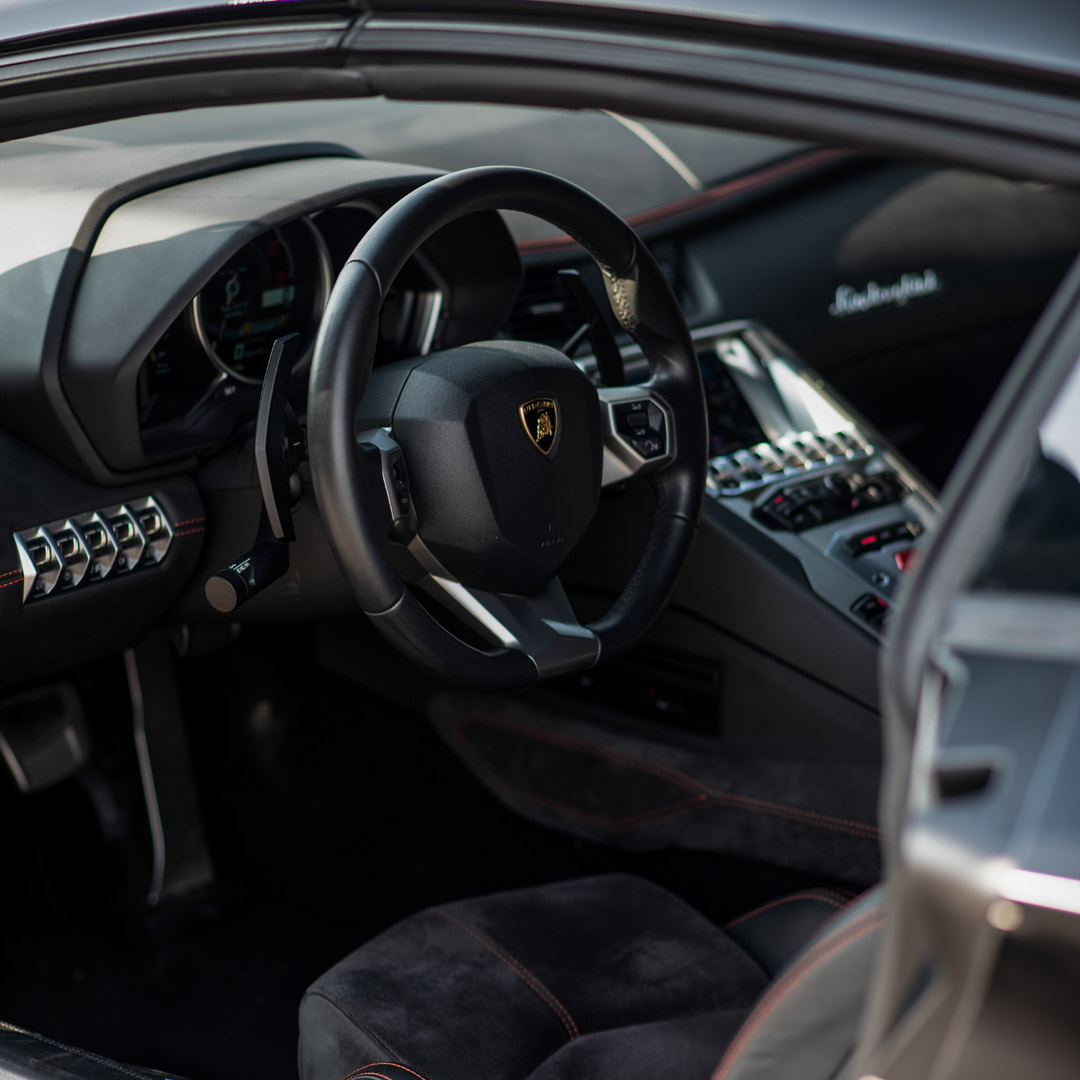 2015 Lamborghini Aventador - Interior Photo