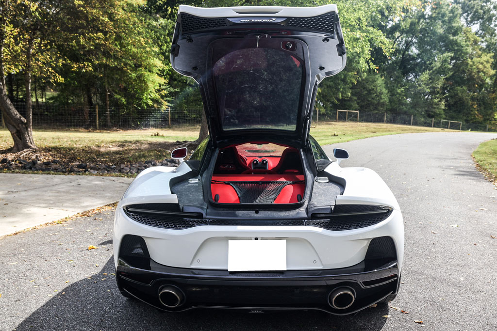 2022 Mclaren GT - Engine Photo