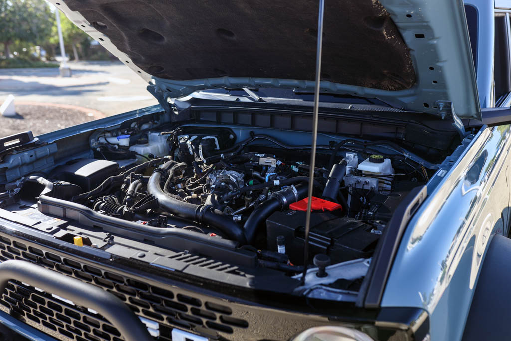 2021 Ford Bronco - Engine Photo