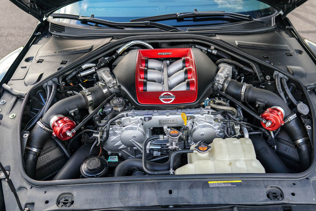 2016 Nissan GT-R - Engine Photo