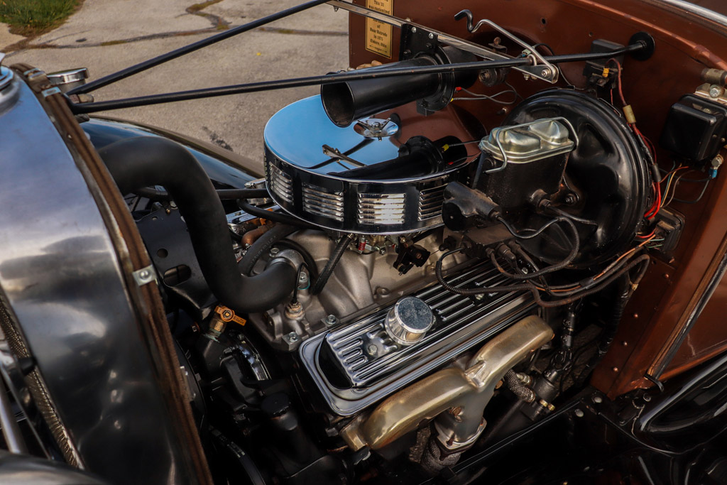 1931 Chevrolet Independence - Engine Photo