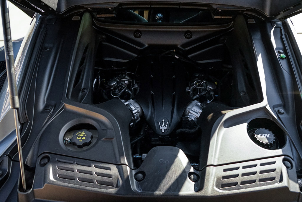 2022 Maserati MC20 - Engine Photo
