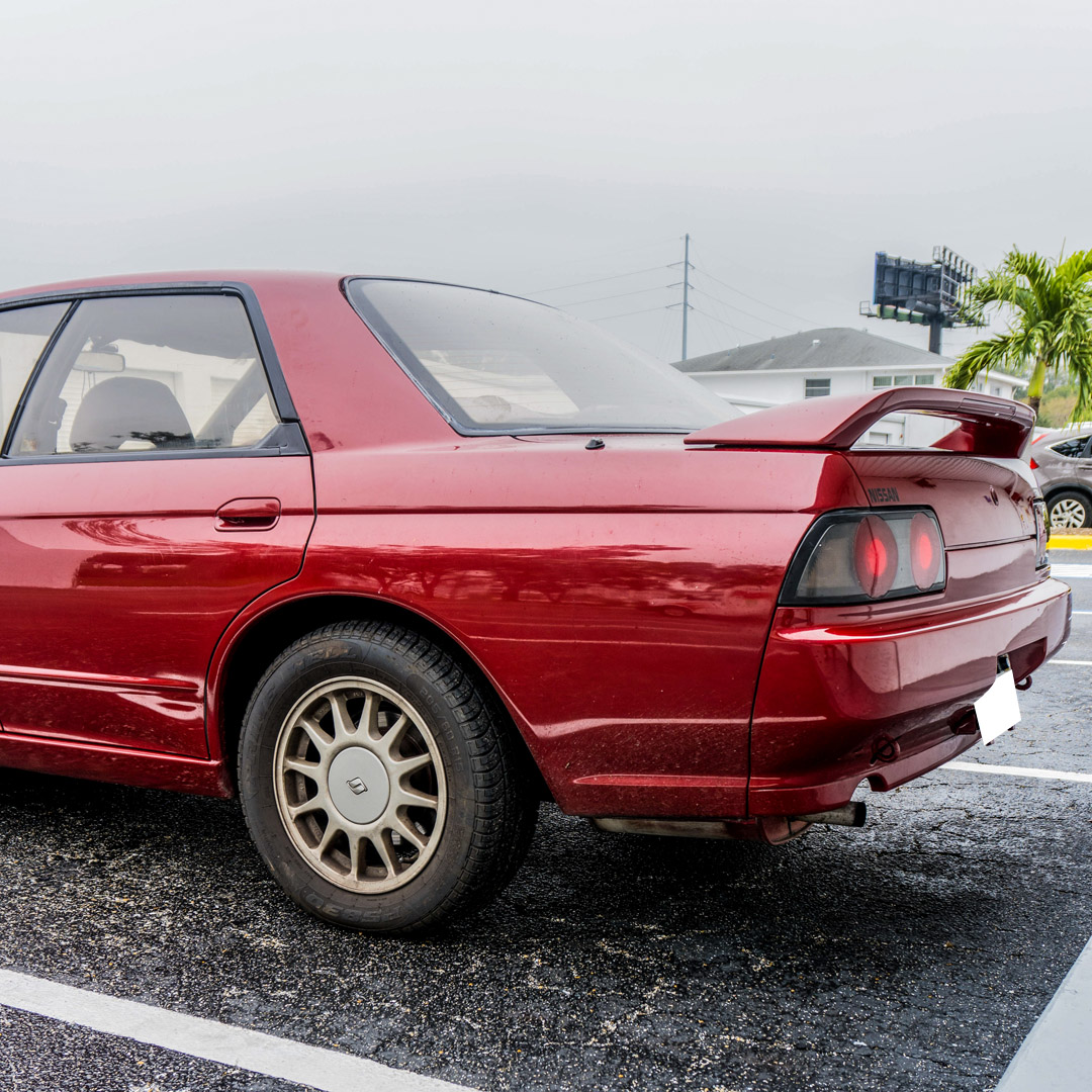 1991 Nissan Skyline - Interior Photo