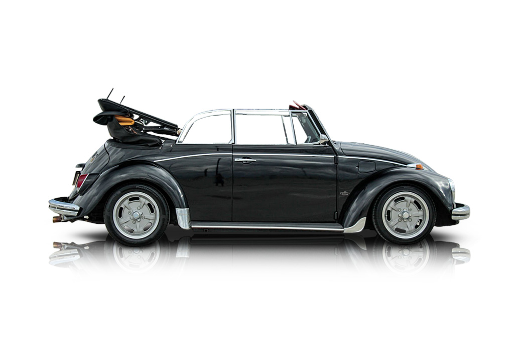 An incredible side shot photo of aVolkswagen Beetle that you should buy.