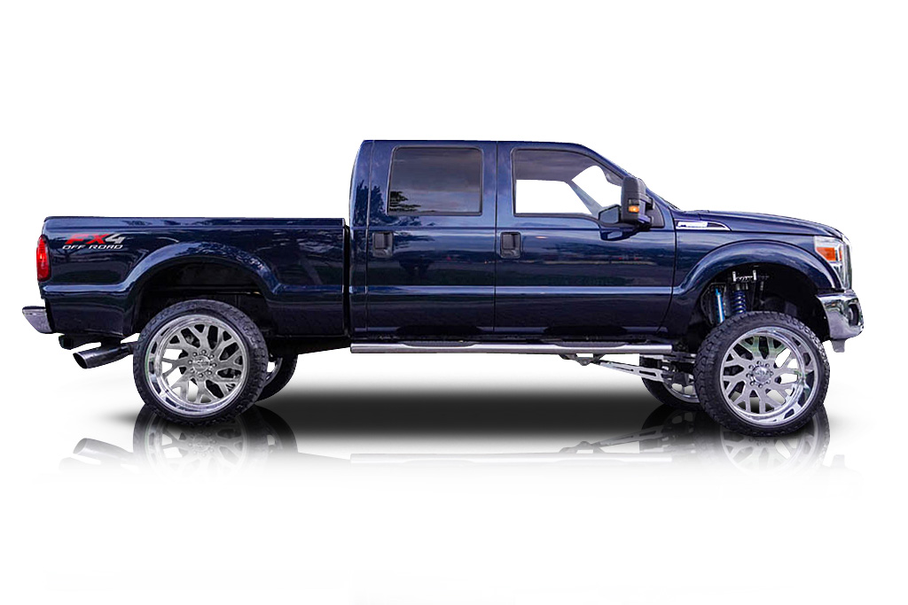 An incredible side shot photo of aFord F-250 that you should buy.