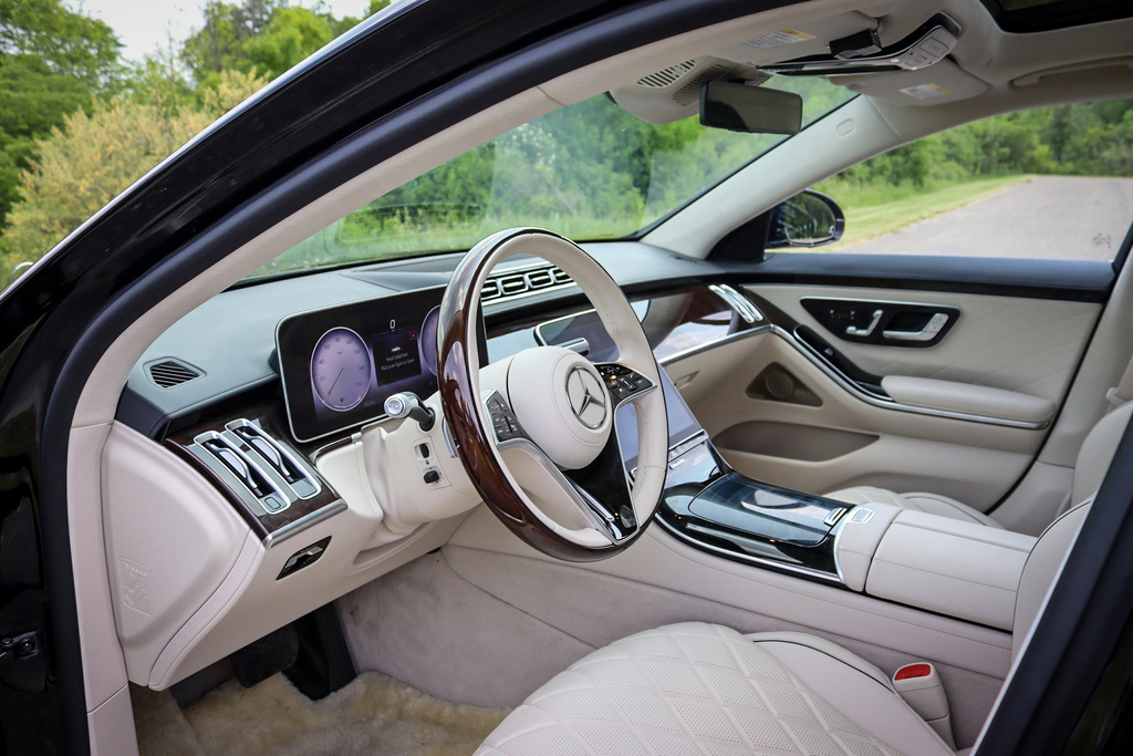 2021 Mercedes-Benz S580 - Interior Photo