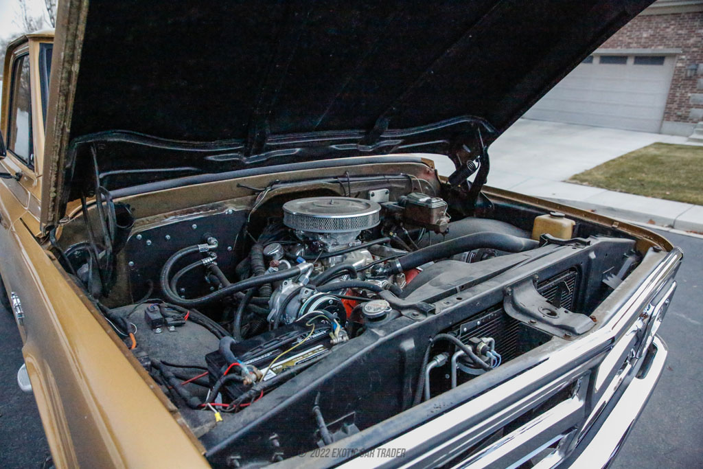 1970 GMC C1500 Pickup - Engine Photo