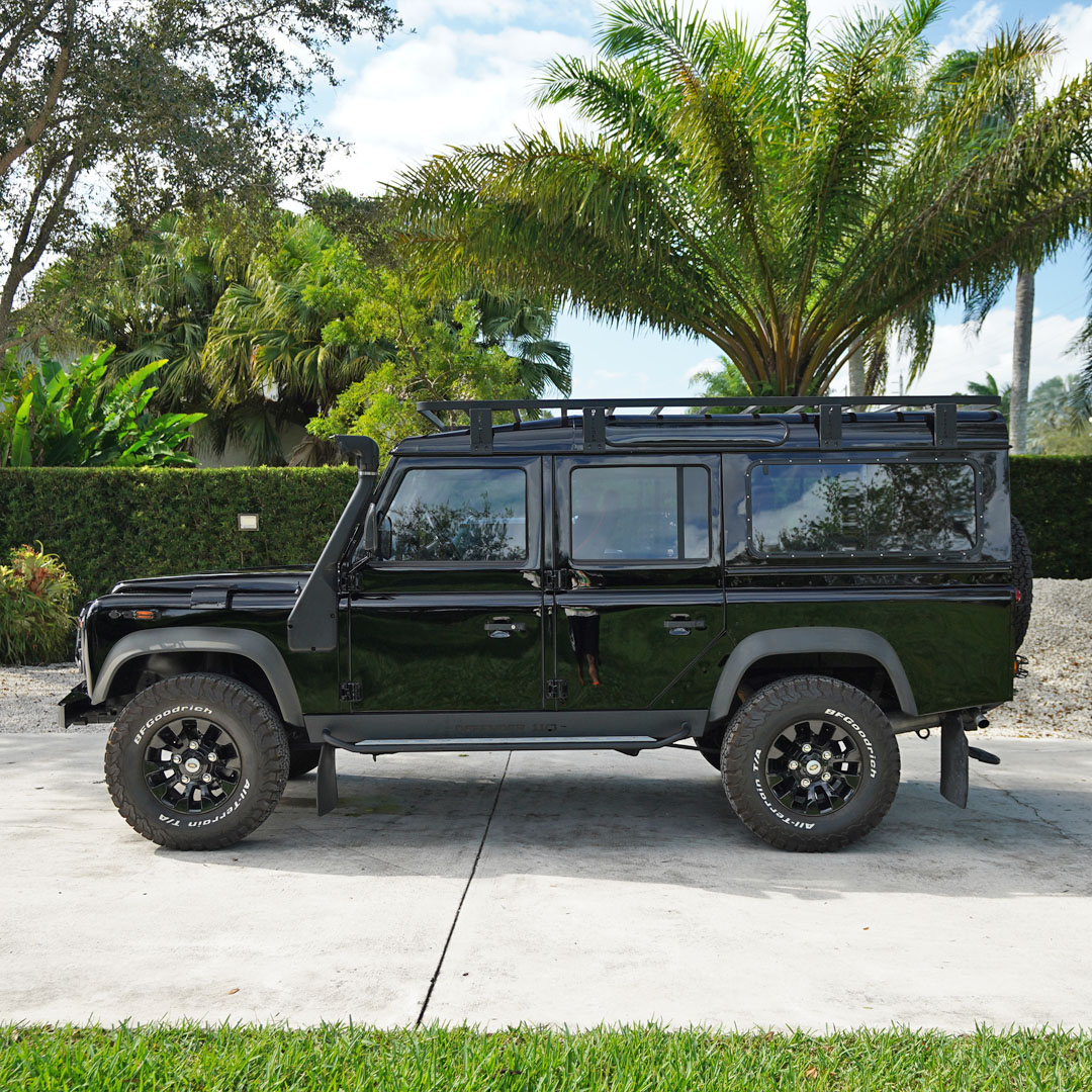 1990 Land Rover  Defender - Interior Photo